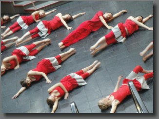 Le Carré d'Art, école de danse à Strasbourg - Nu-pieds sur les routes de l'Europe - portes ouvertures du Parlement européen de Bruxelles - image 10