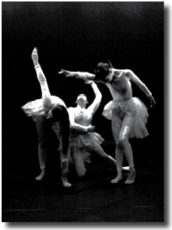 Carré d'Art, école de danse à Strasbourg - photo 5 - Aline Lemoine, Coralie Gaire, Alice Ambrosini